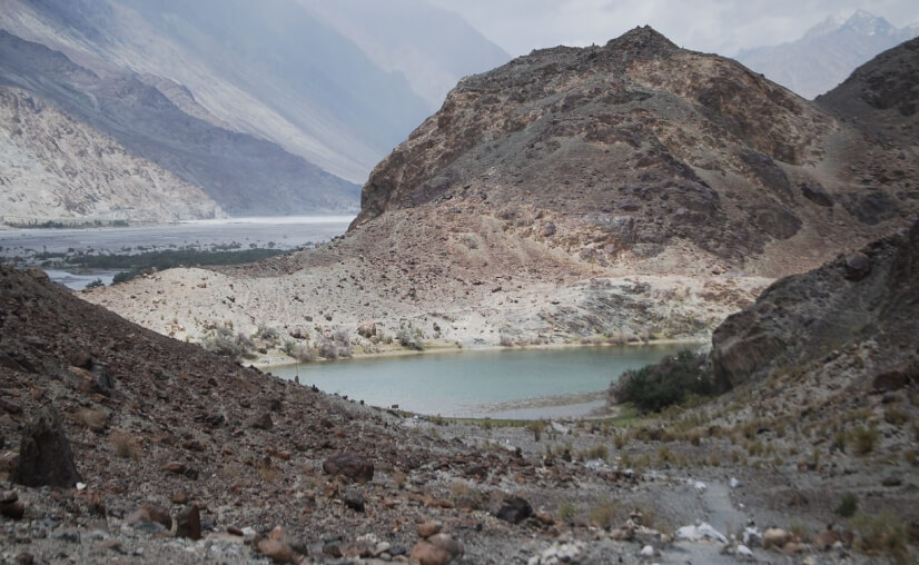 Tso Yarab Lake